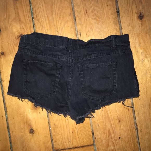 Shorts - Picture 2 of 2